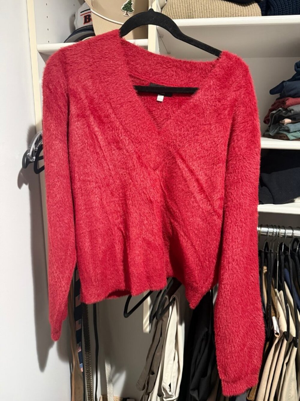KUT From the Kloth Fuzzy V-Neck Sweater Size M Red